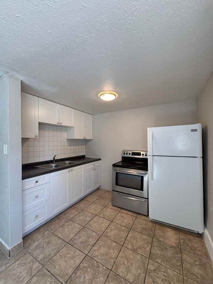 8731 E 14th Ave #8731 - Photo 2 of 11