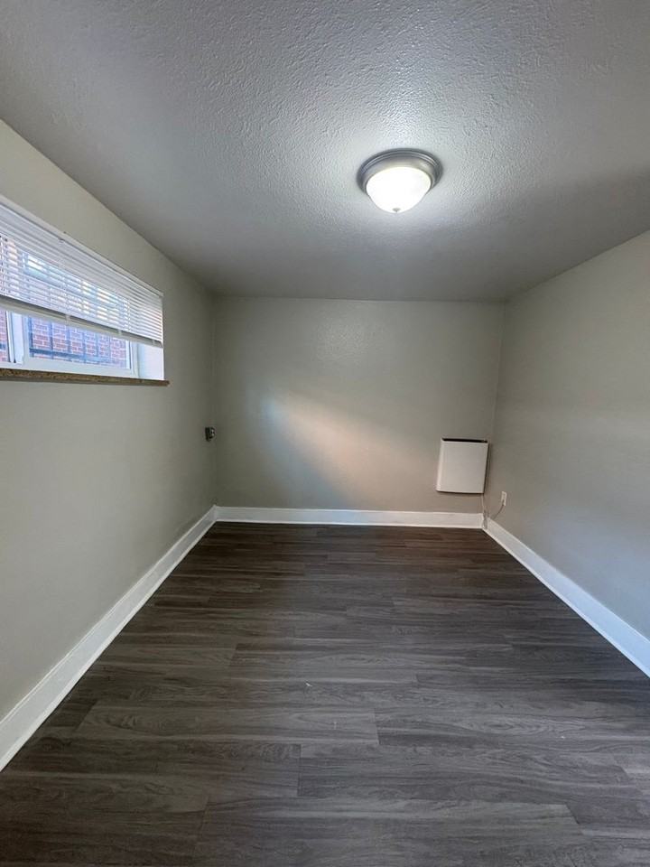 8731 E 14th Ave #8731 - Photo 6 of 11