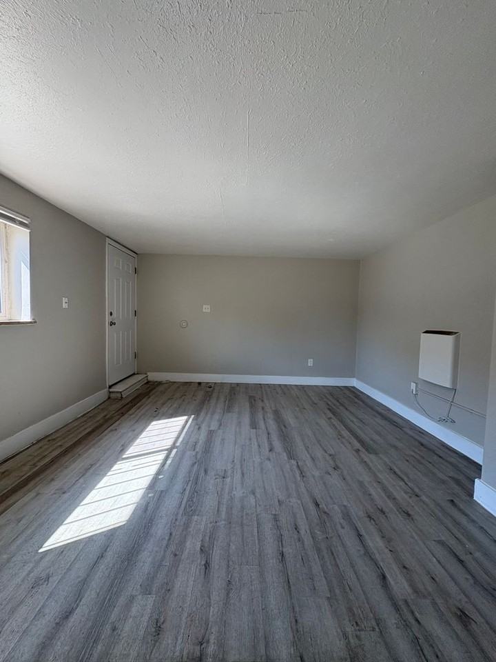 8731 E 14th Ave #8731 - Photo 7 of 11
