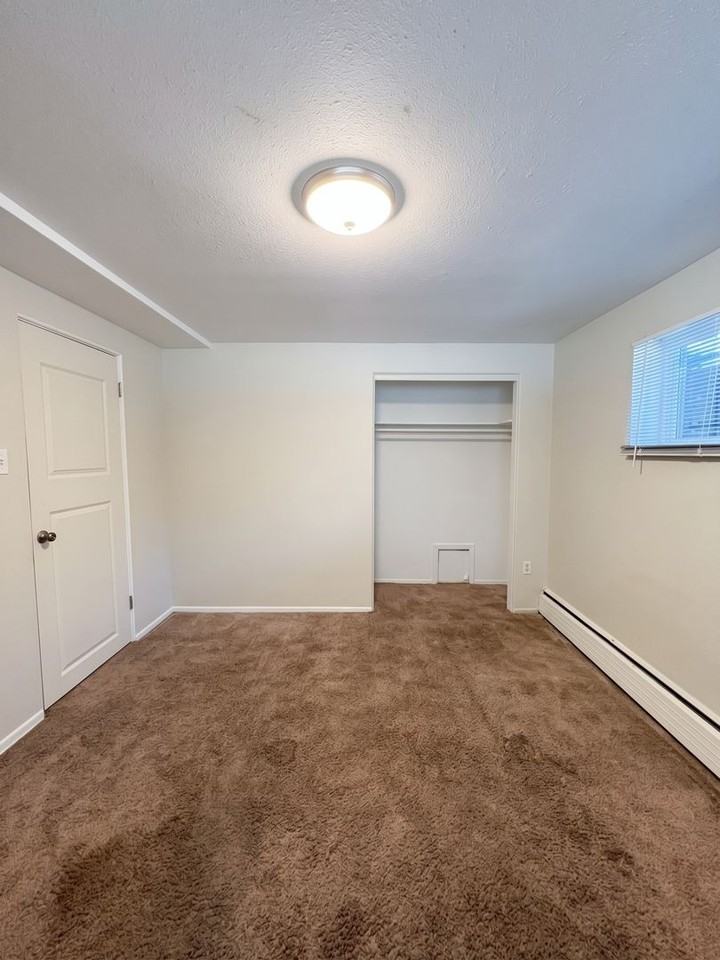 8751 E 14th Ave #8751 - Photo 6 of 9
