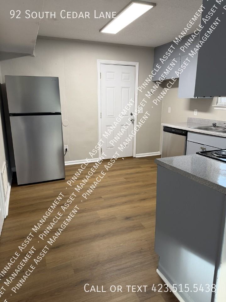 92 S Cedar Ln - Photo 5 of 26