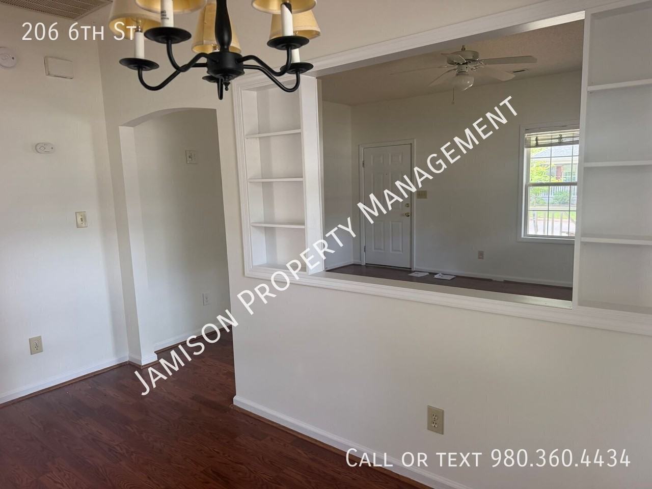 206 6th St - Photo 4 of 14