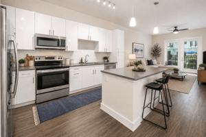 featured image of 2202 N Lois Ave