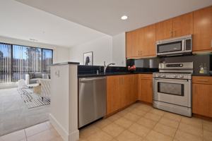 featured image of 900 Reichert Ave