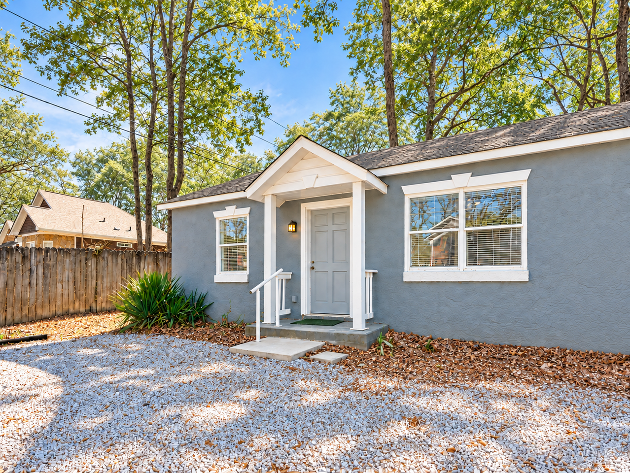 3303 Belcrest Dr Se