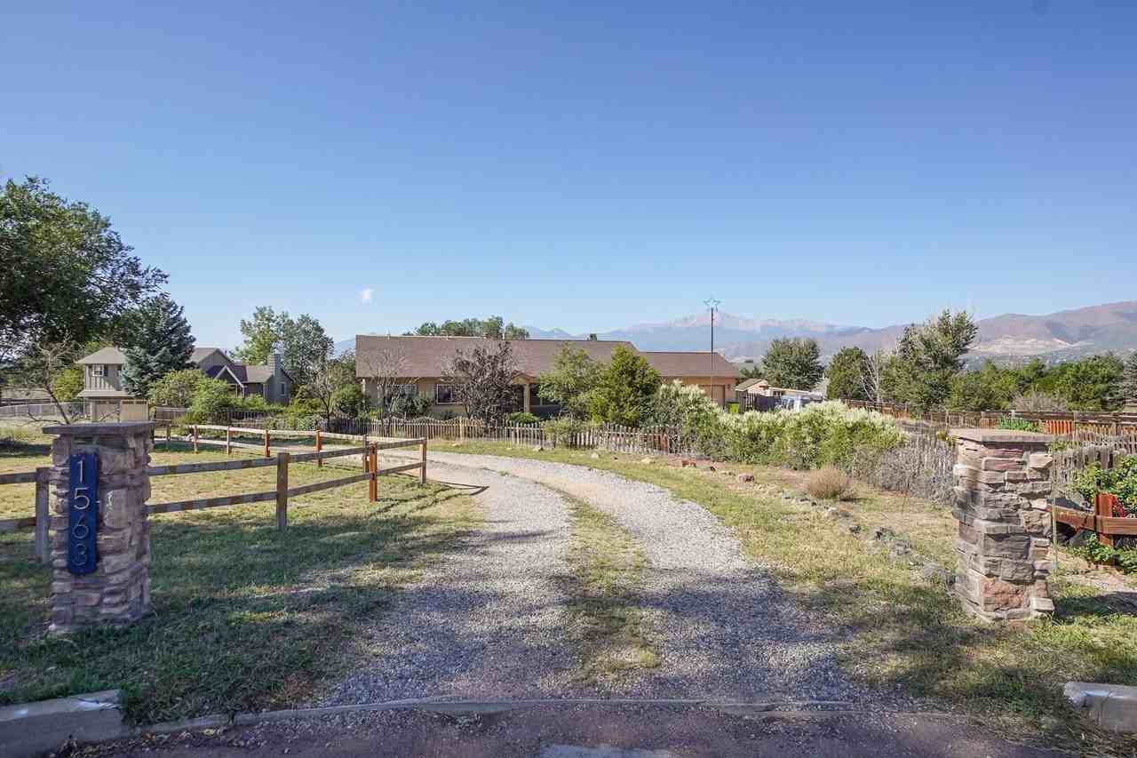 1563 Cragin Rd - Photo 5 of 50