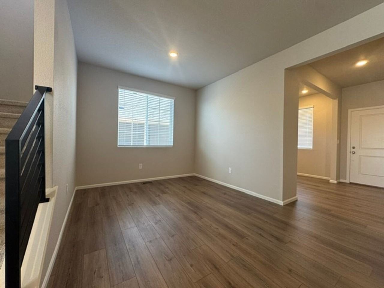 5755 Bowerman Ln - Photo 5 of 30