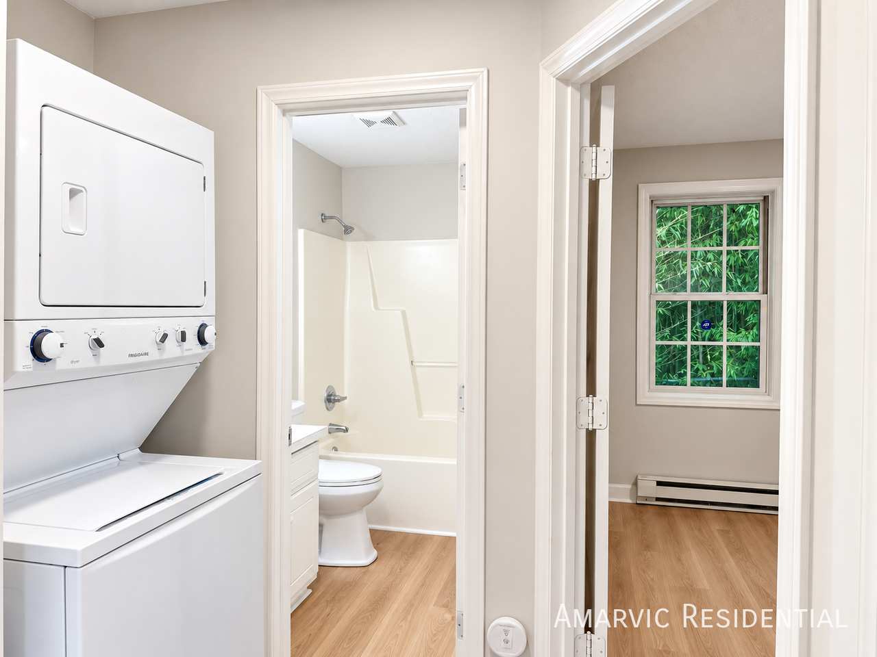 1037 Godwin Ln - Photo 6 of 11