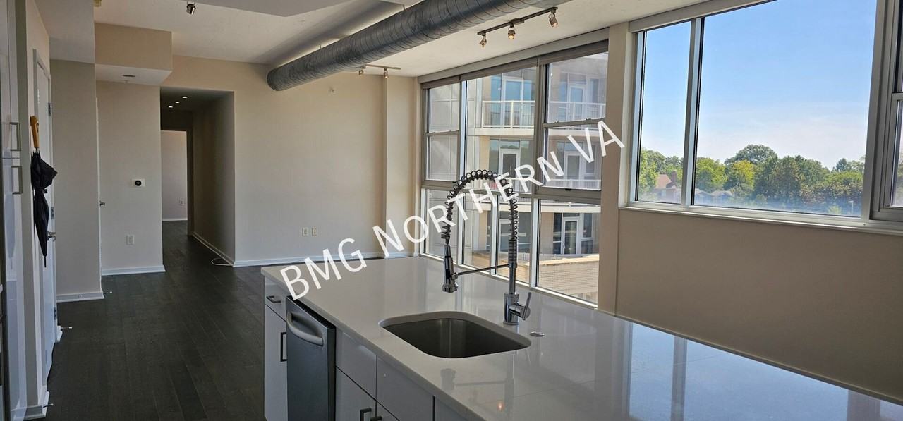 3409 Wilson Blvd #407 - Photo 3 of 22
