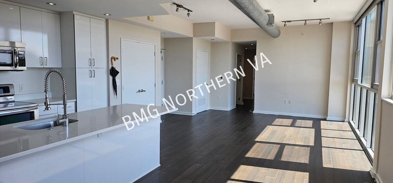 3409 Wilson Blvd #407 - Photo 4 of 22