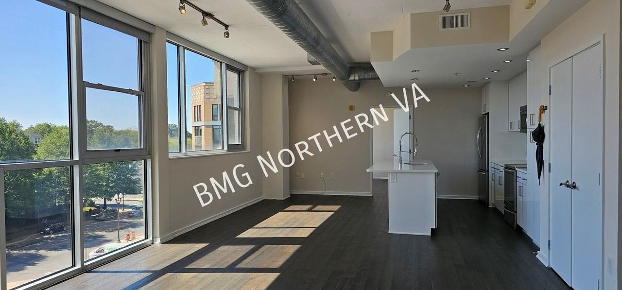 3409 Wilson Blvd #407 - Photo 5 of 22