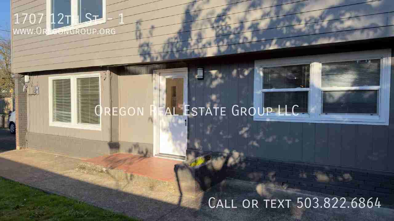 1707 12th St #1 - Photo 2 of 20