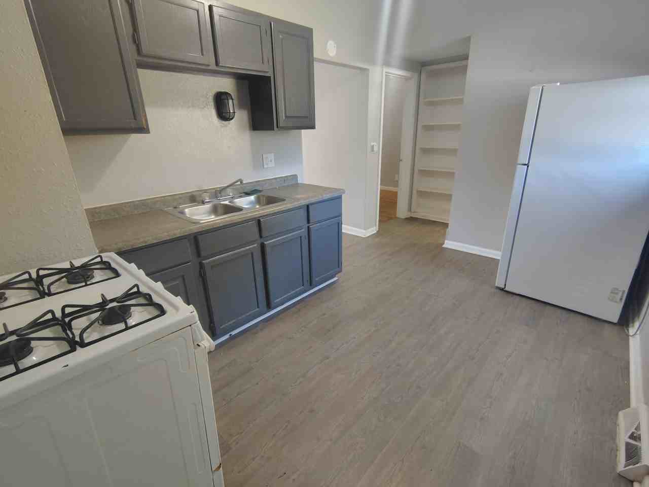 828 8th Ave #4 - Photo 2 of 4