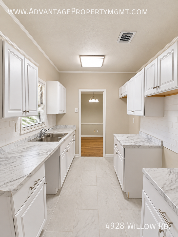 4928 Willow Rd - Photo 6 of 15