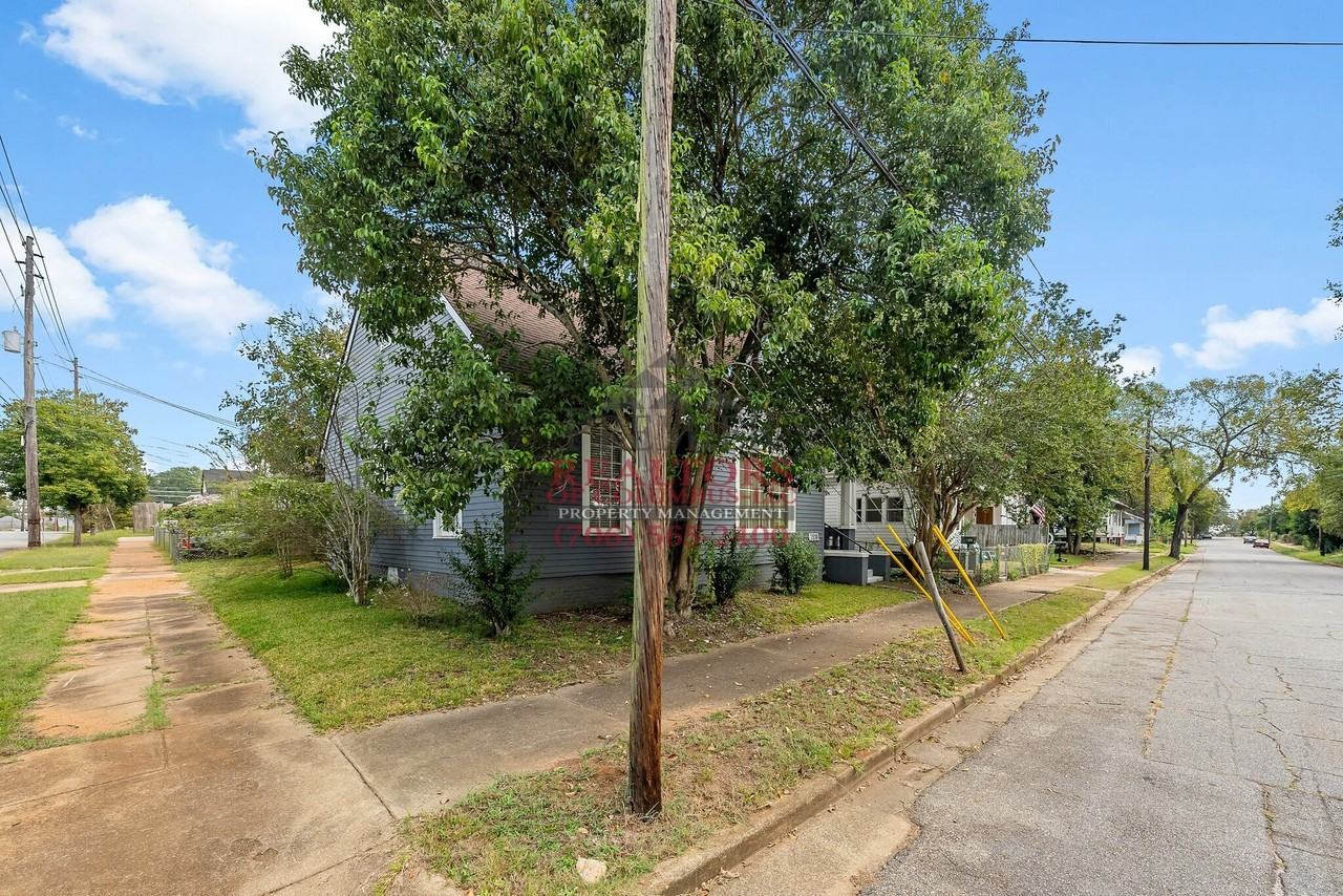 2818 1st Ave - Photo 6 of 29