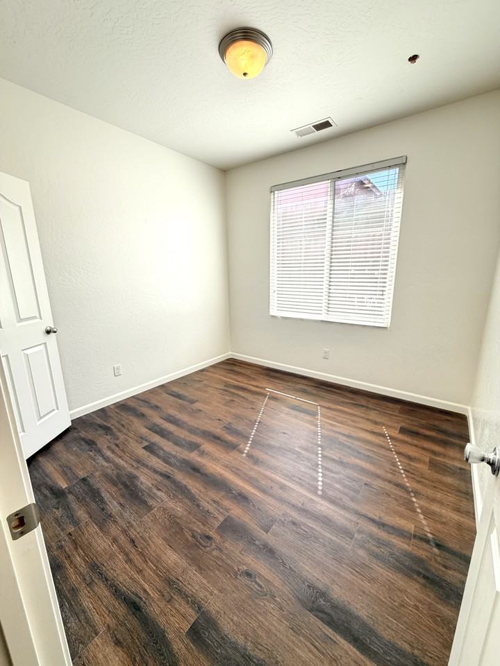 10593 N Sierra Vista Ave #1 - Photo 4 of 10