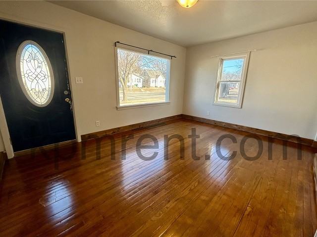 1203 9th Ave Sw #15-1 - Photo 2 of 18