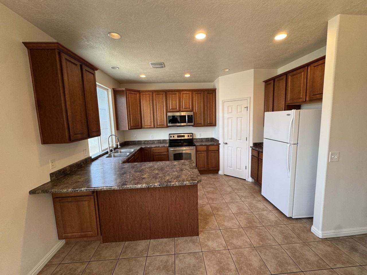 11438 S Open View Ln #1 - Photo 5 of 39