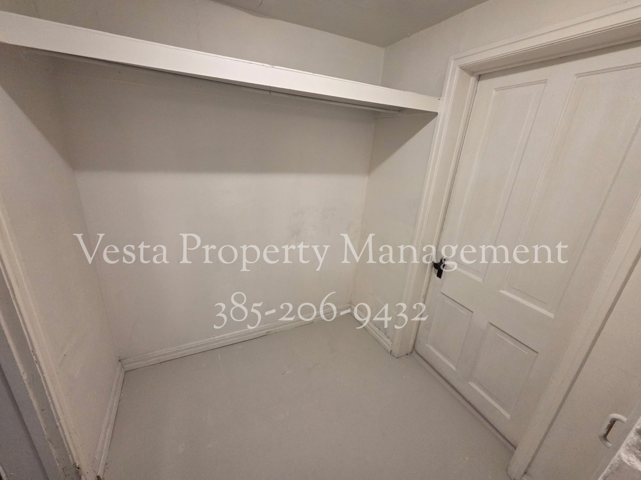 2351 Jefferson Avenue - Photo 7 of 10