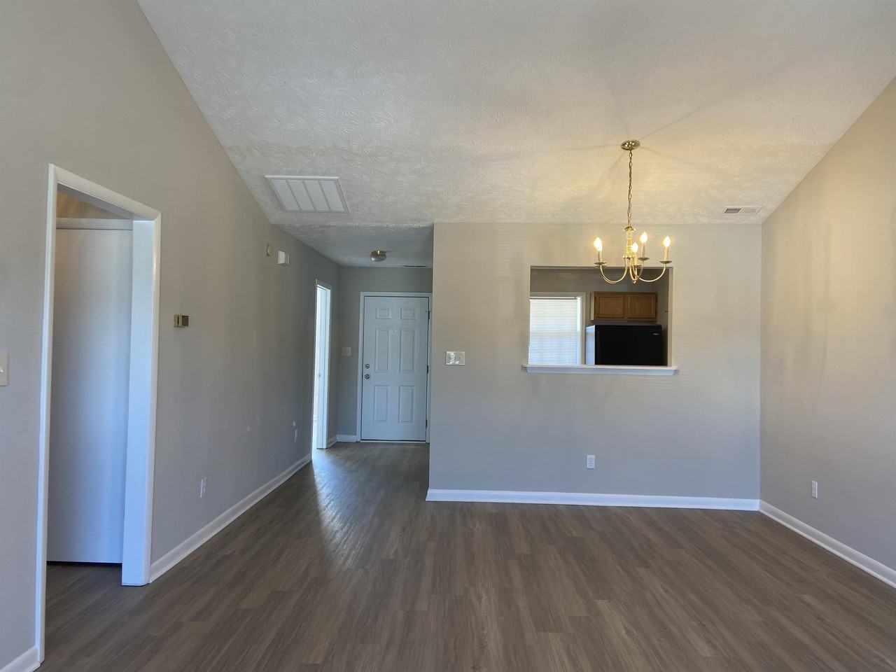Banks Court - Photo 7 of 41
