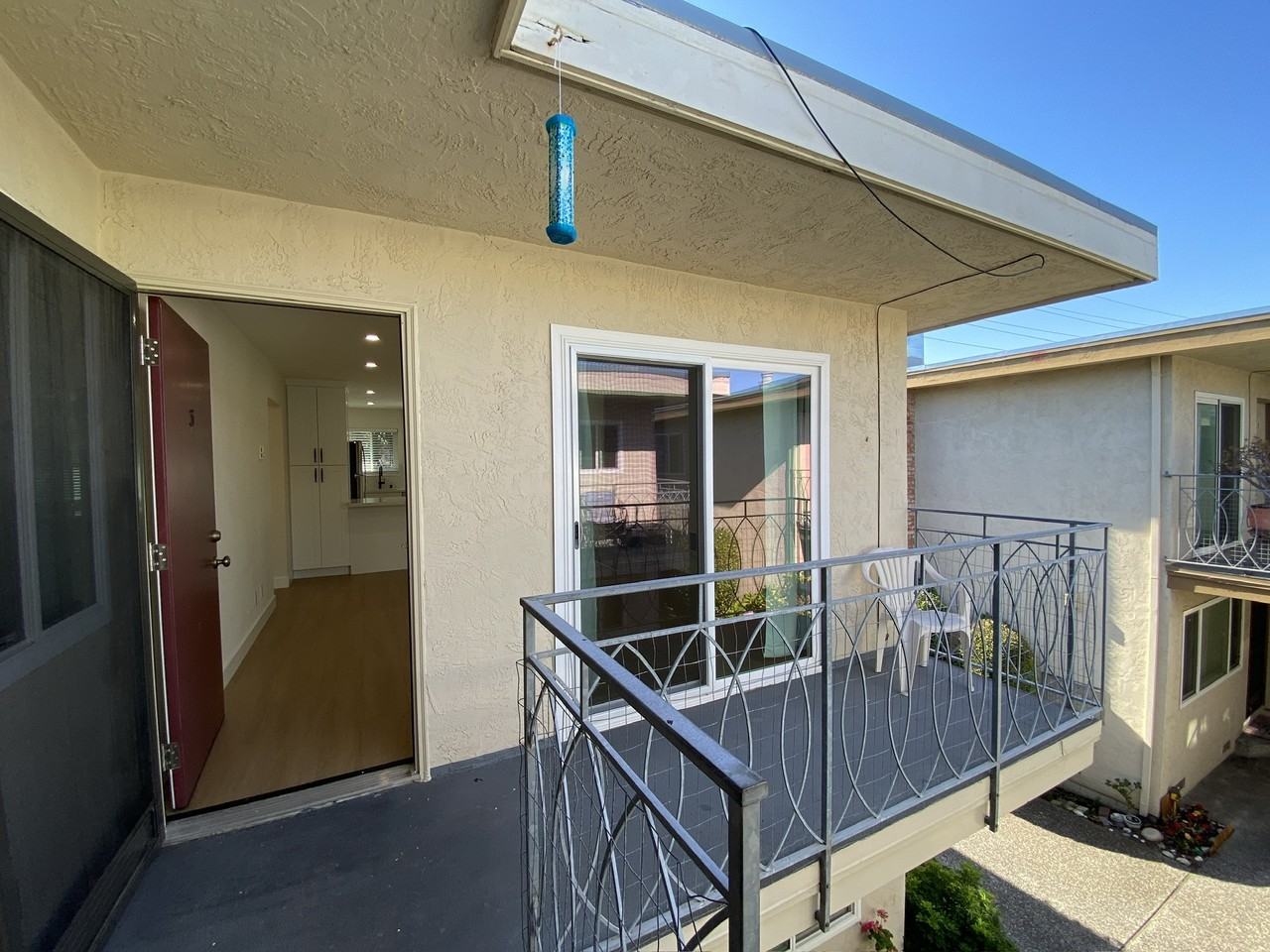 306 Richmond Drive - Photo 3 of 26