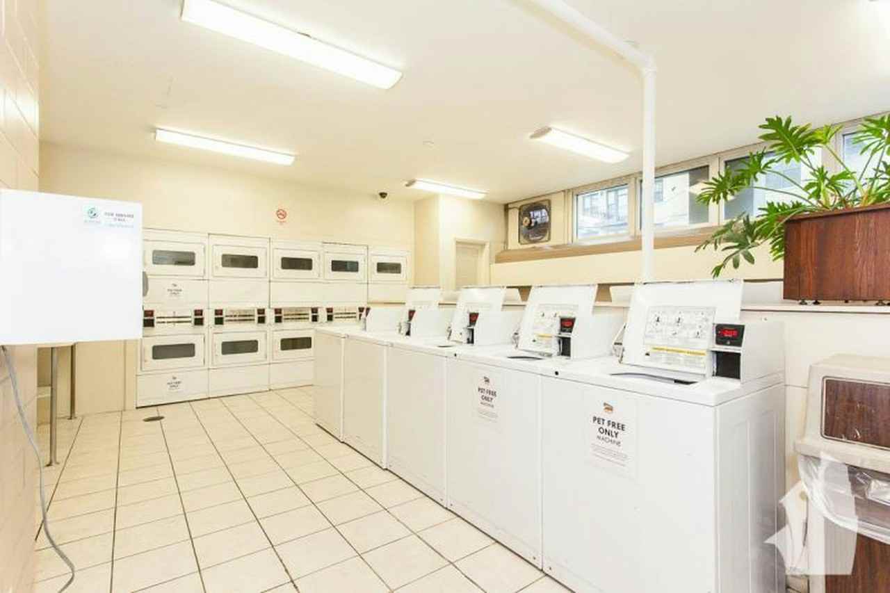 4600 North Clarendon Avenue, Unit 301 - Photo 4 of 17