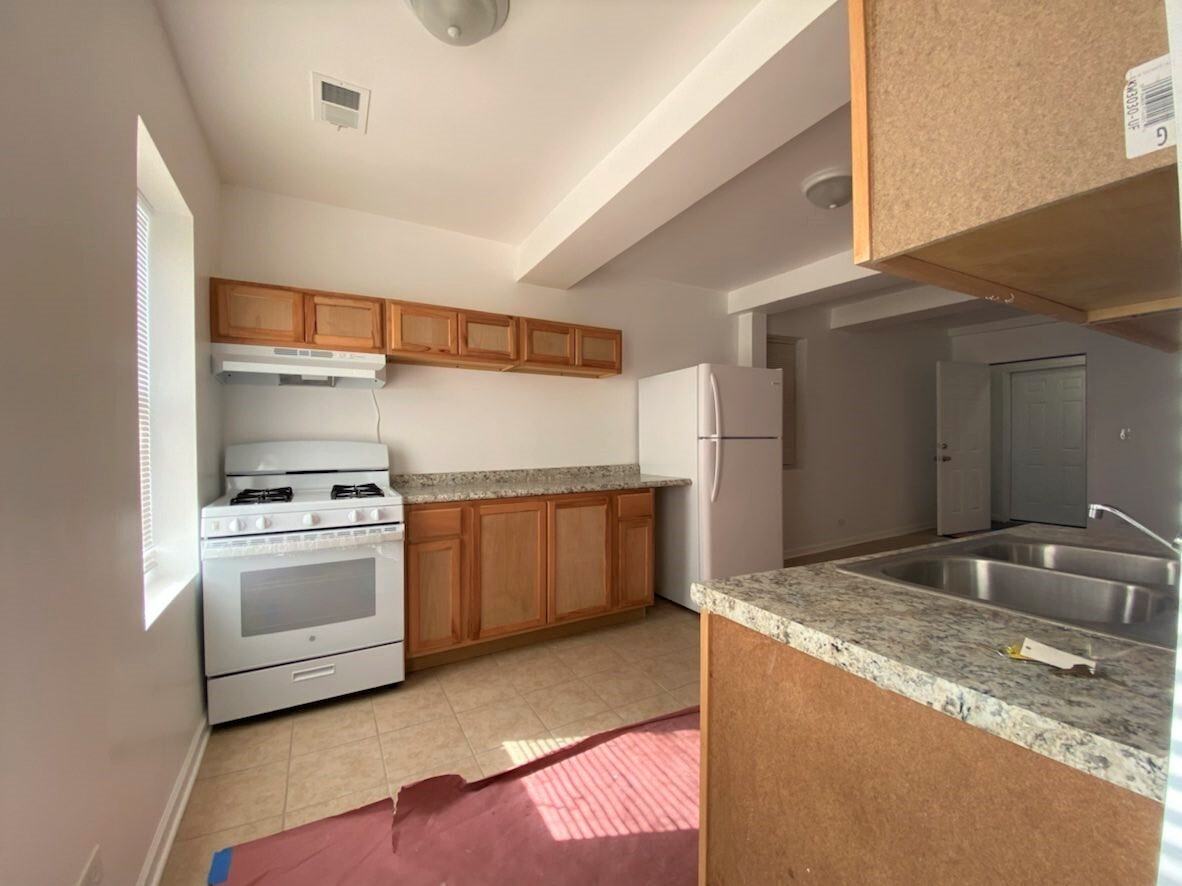 4302 S. HONORE - Photo 4 of 13