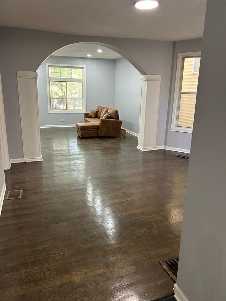 2630 North Central Park Avenue - Photo 3 of 27