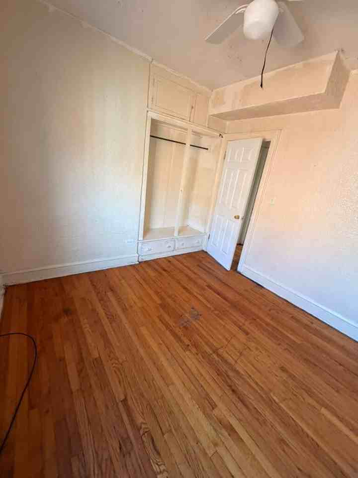 5250 West Crystal Street - Photo 5 of 8