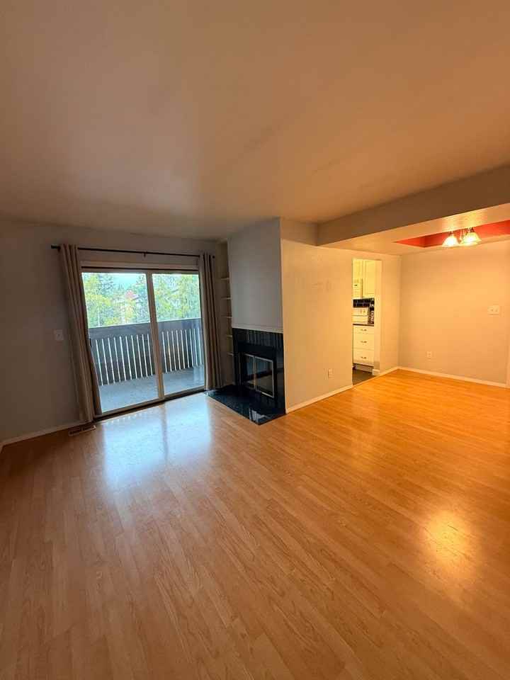 7351 Huntsmen Cir #18G - Photo 3 of 10