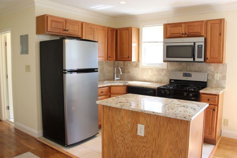 727 Oakland - Photo 3 of 11
