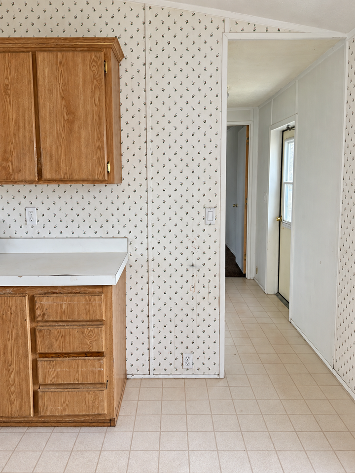 4022 South Avenue W, Unit 6 - Photo 4 of 10