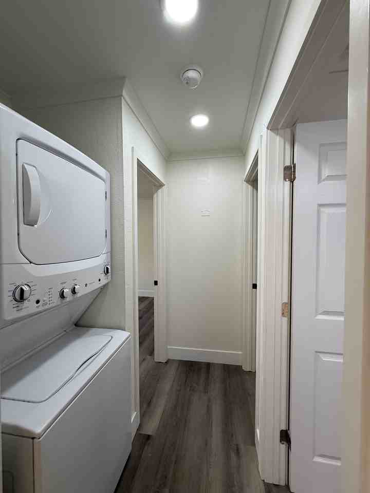 2810 H Street - Photo 3 of 27