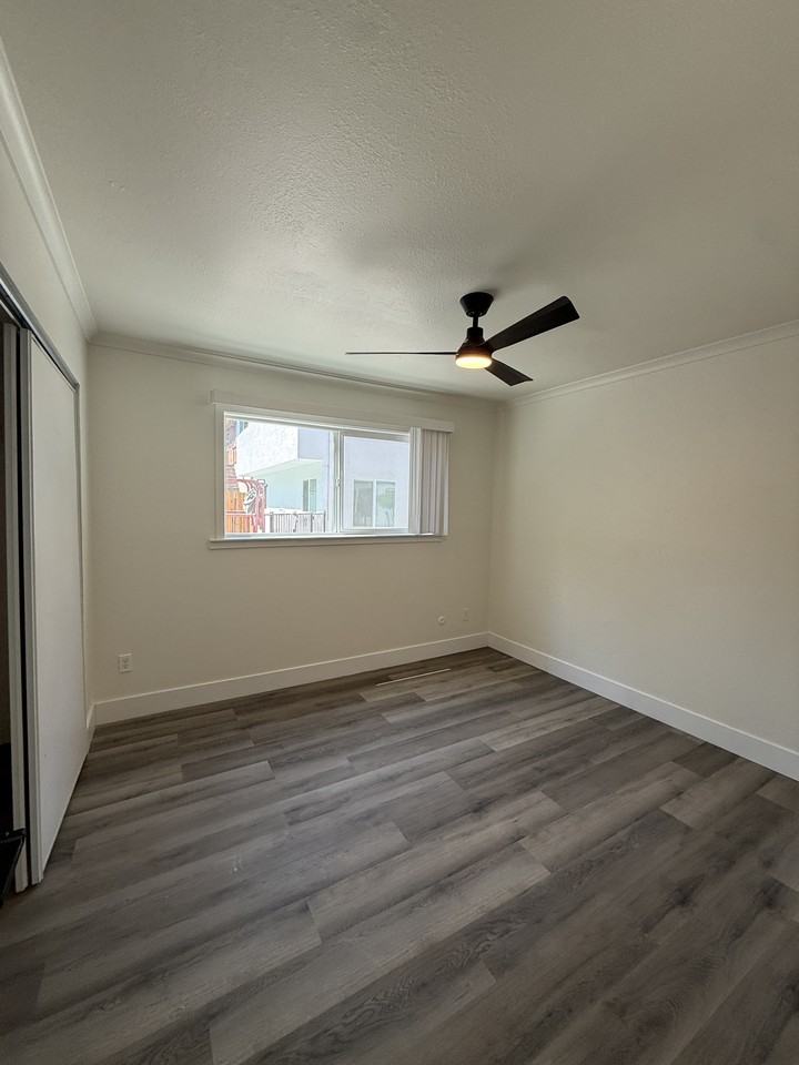 2810 H Street - Photo 4 of 27