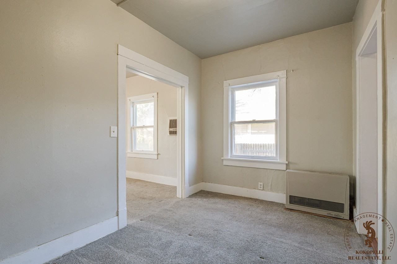 910 Rood Avenue - Photo 6 of 18
