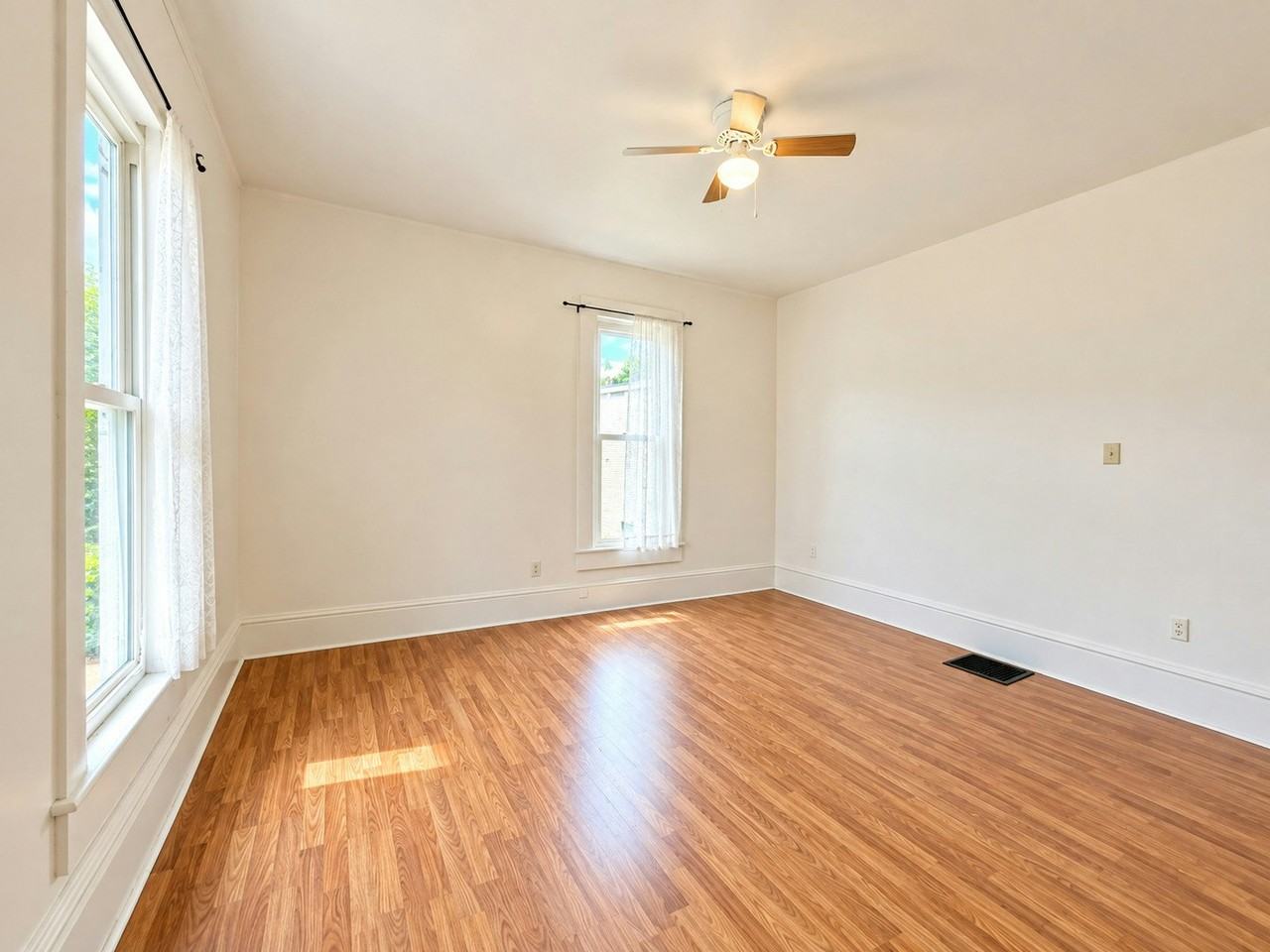 1400 Main Street, Unit 1 - Photo 4 of 7