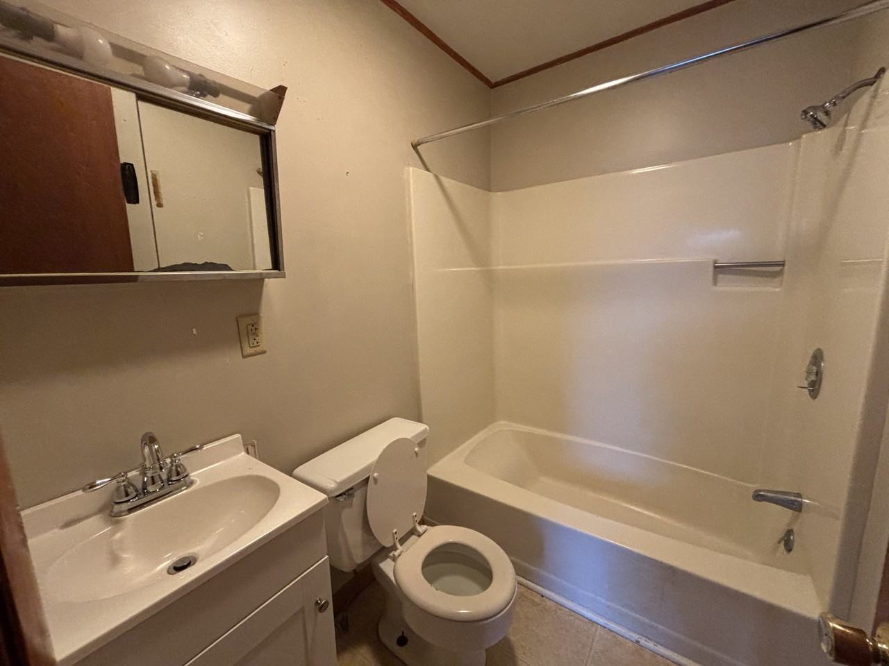 97 Penobscot Avenue - Photo 4 of 8