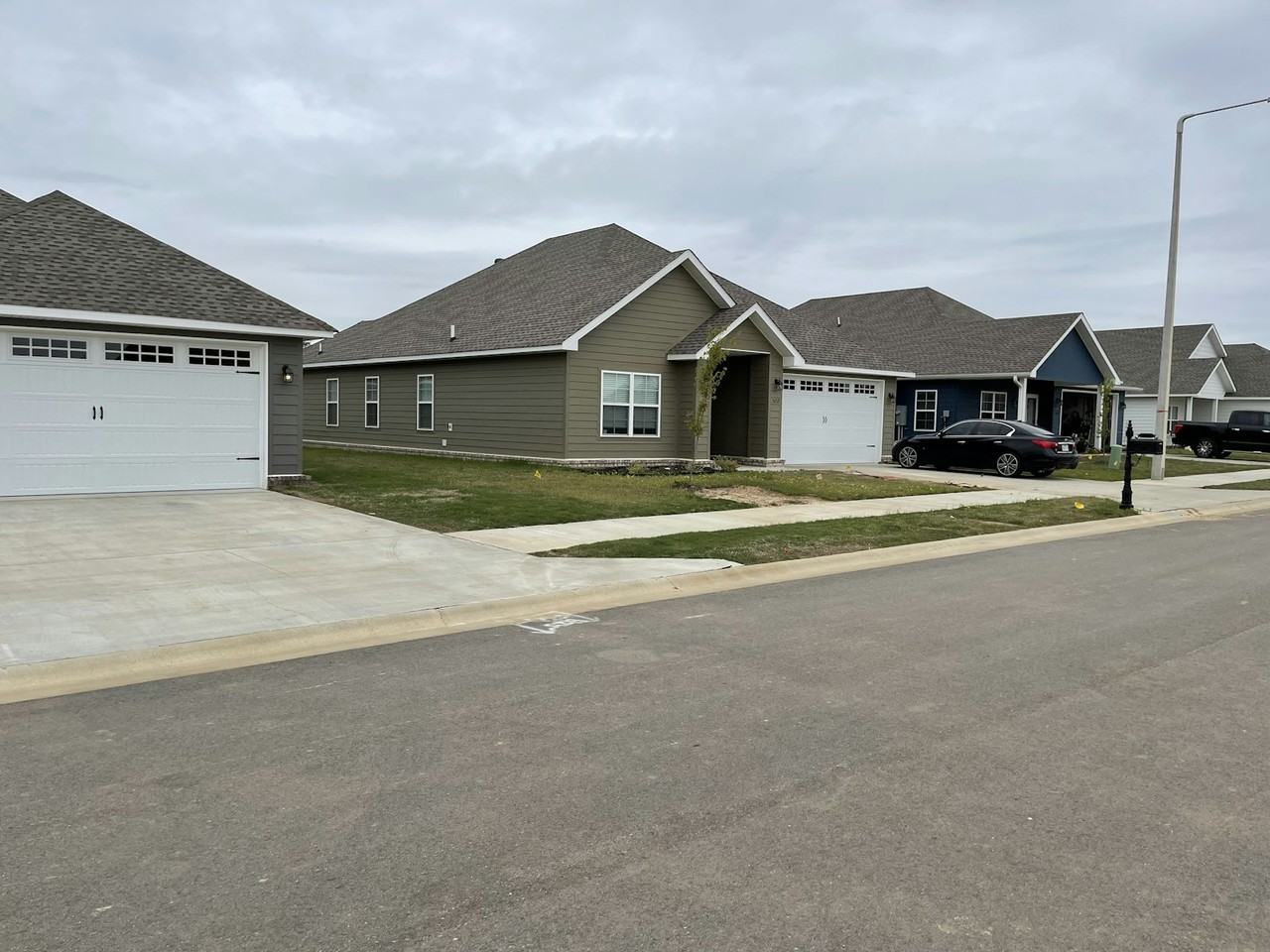 3652 Red Maple Way - Photo 3 of 20
