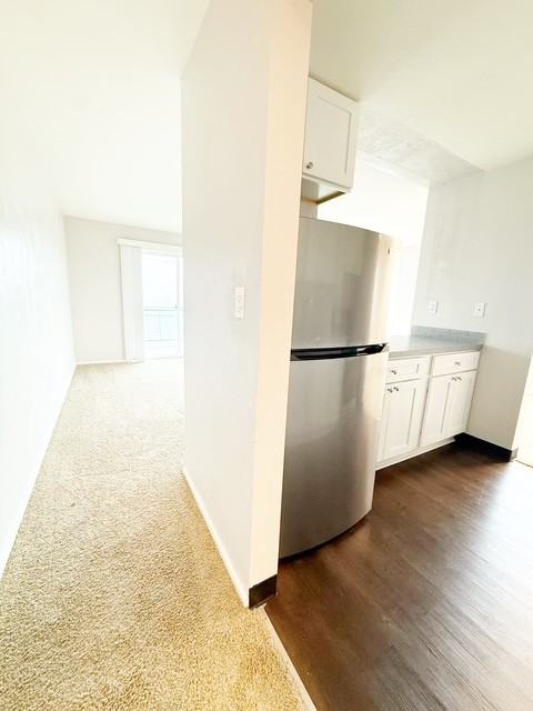 Seacrest Apartments - Photo 3 of 20