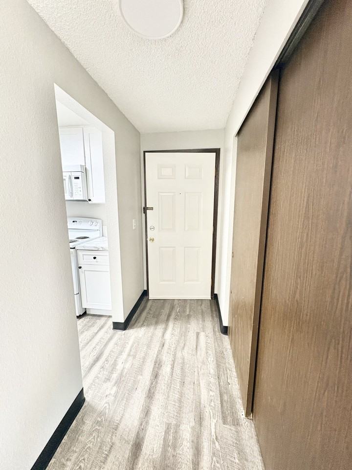 Palisades Apartments - Photo 3 of 16