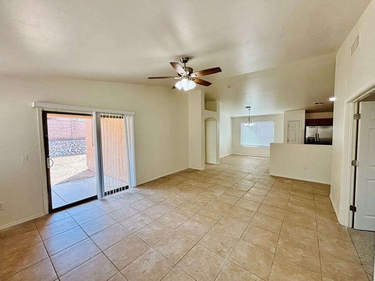 7192 S Oakbank Dr - Photo 2 of 22