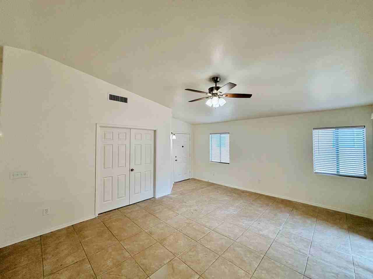 7192 S Oakbank Dr - Photo 3 of 22
