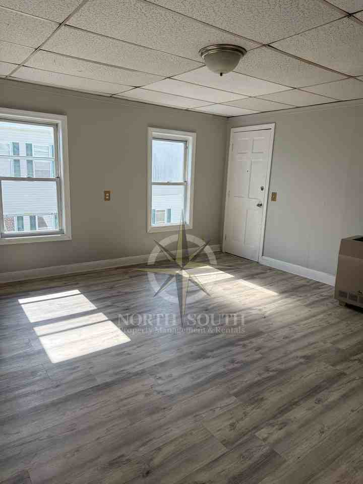 499 Lindsey Street Fall River - Photo 2 of 8