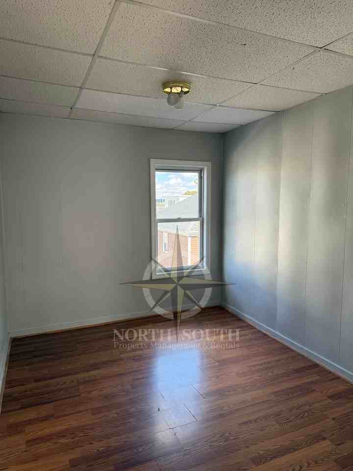499 Lindsey Street Fall River - Photo 4 of 8