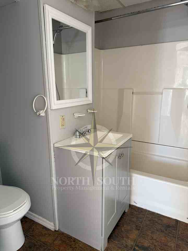 499 Lindsey Street Fall River - Photo 7 of 8