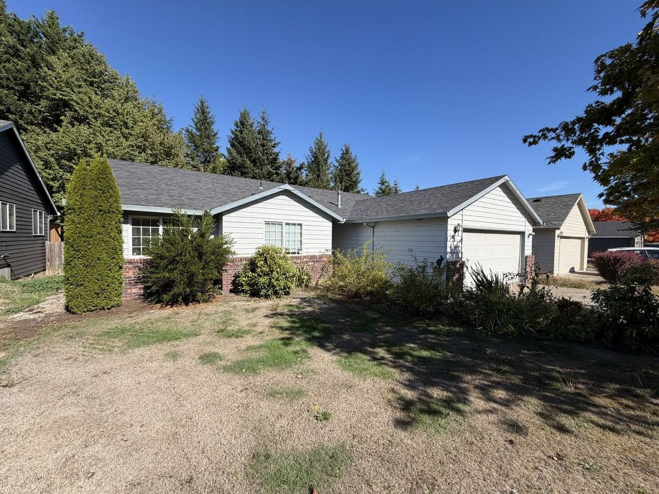7271 Sw Applegate Dr - Photo 2 of 36
