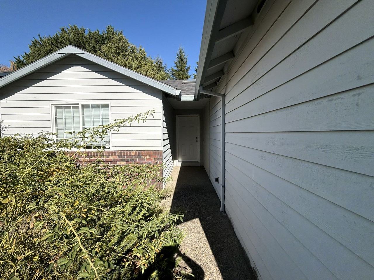 7271 Sw Applegate Dr - Photo 5 of 36