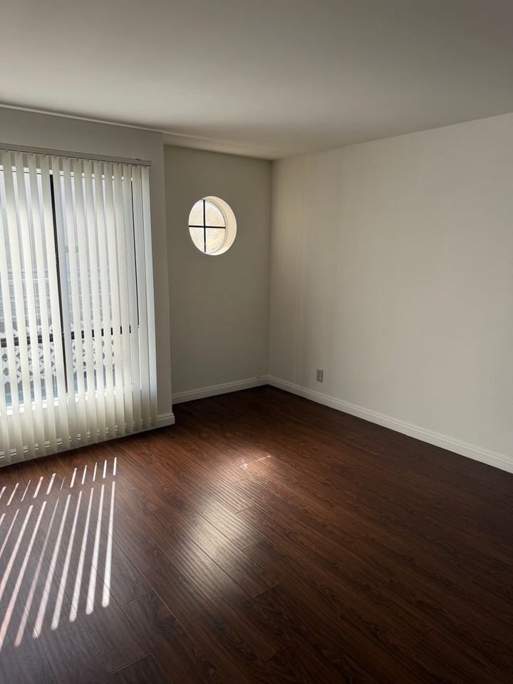 550 Stocker - Photo 5 of 19