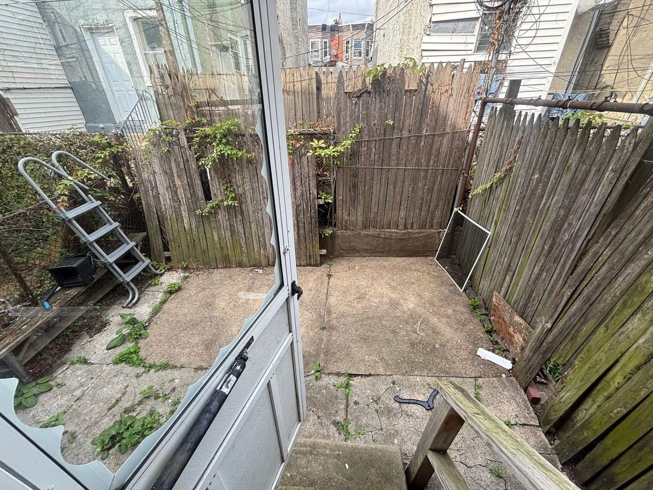725 East Cornwall Street - Photo 7 of 17