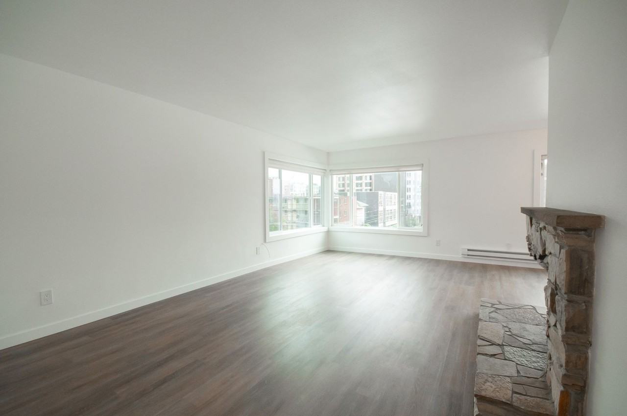 411 Harvard Ave East - Photo 7 of 27